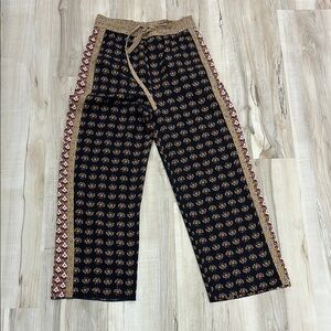 💥NWOT Zara woman Bohemian Patterned Pants XS